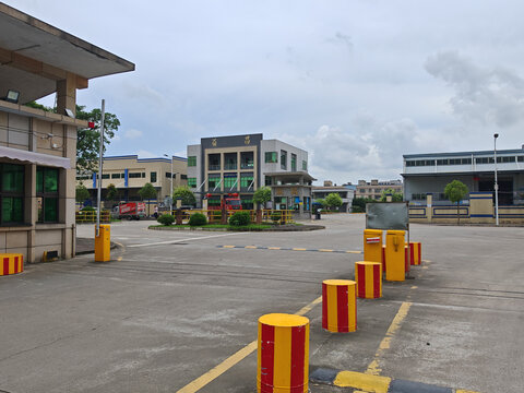 工厂园区入口场景