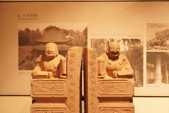 古代寺观塔幢前的石雕造像