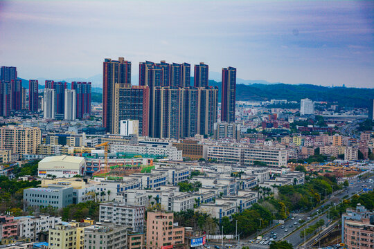 都市高楼林立的繁华景象