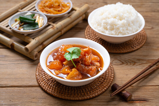 牛肉筋米饭