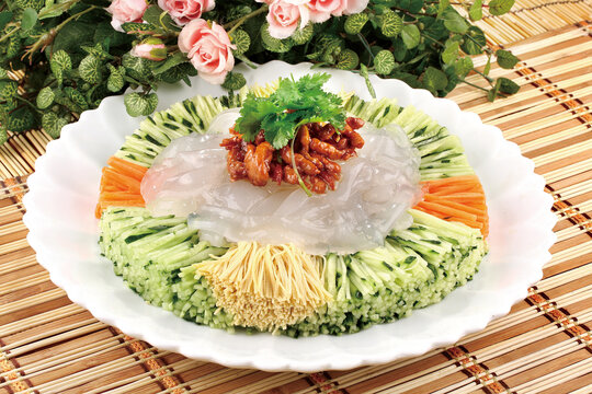 肉冒拉皮