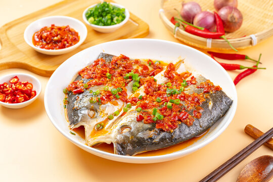 美味剁椒鱼头特色佳肴