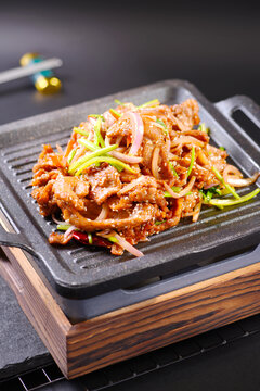铁板羊肉