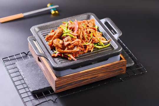 铁板烤羊肉
