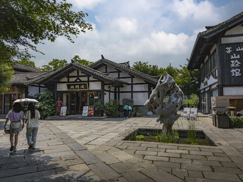 茅东风情小镇风光