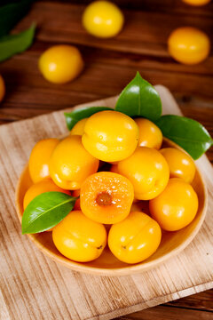 珍珠油杏