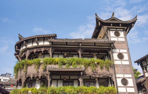 中式古典雕花楼阁建筑