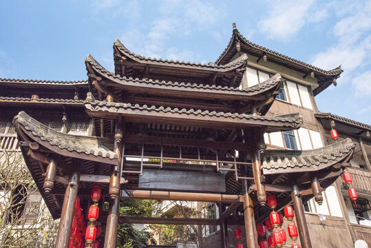 中式古牌坊与传统建筑