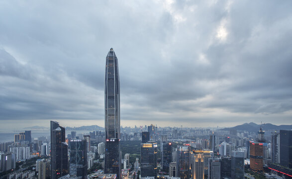 都市高楼林立的壮阔景象