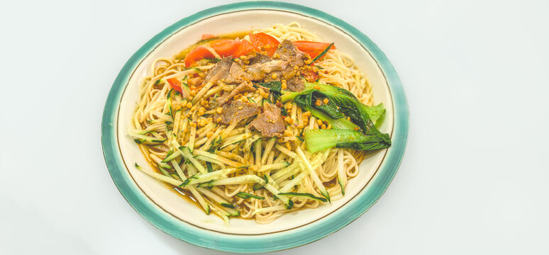 牛肉凉拌面