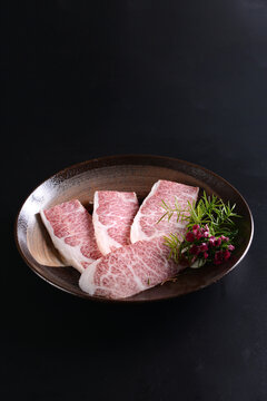 霜降三角牛腩