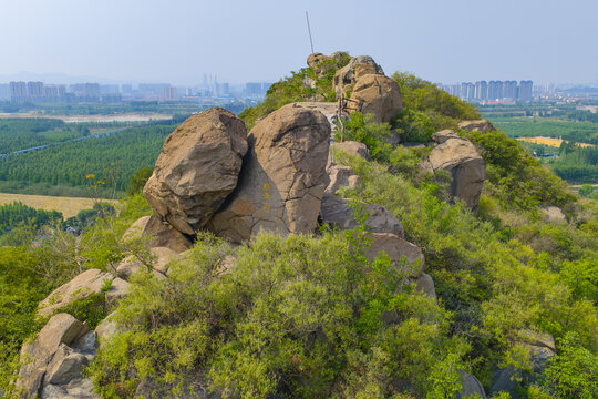 航拍济南鹊山