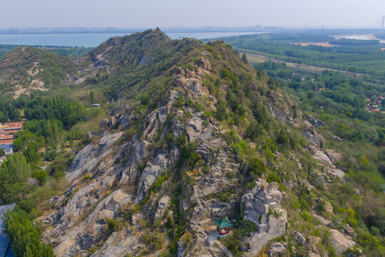 航拍济南鹊山