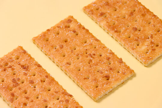 美味长方形咸味苏打饼干
