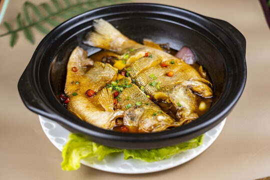 生焗鲈鱼