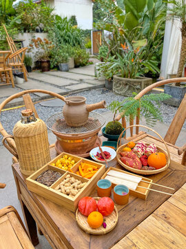 庭院中式围炉煮茶场景
