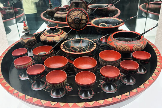 彝族餐具