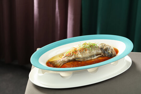 清蒸鲈鱼
