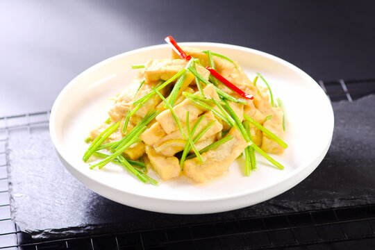 芹菜炒豆泡