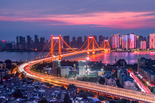 鹦鹉洲长江大桥夜景