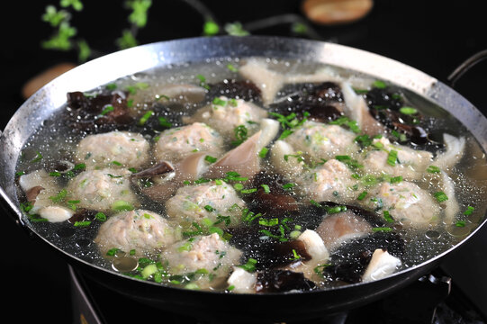 野菜肉丸子汤