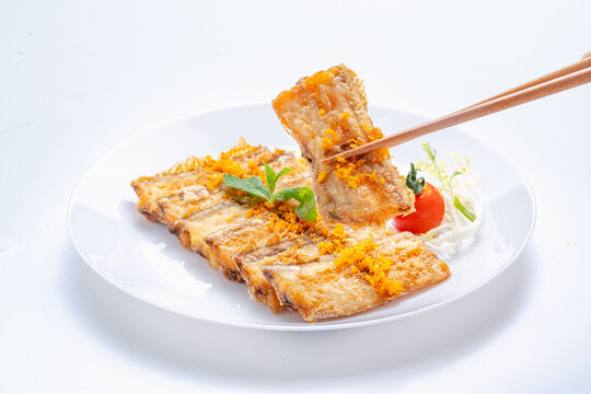 香酥美味带鱼摆盘精致