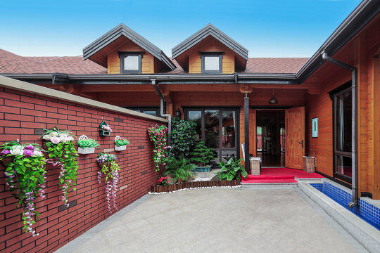 温馨别致的庭院式住宅