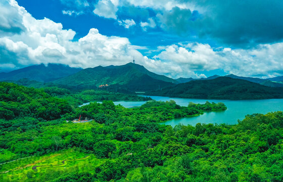 远眺梧桐山