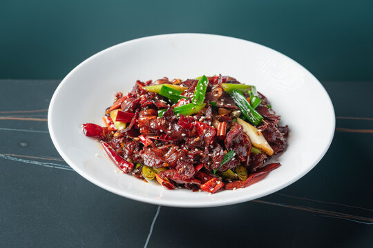 香辣美味的特色炒牛肉