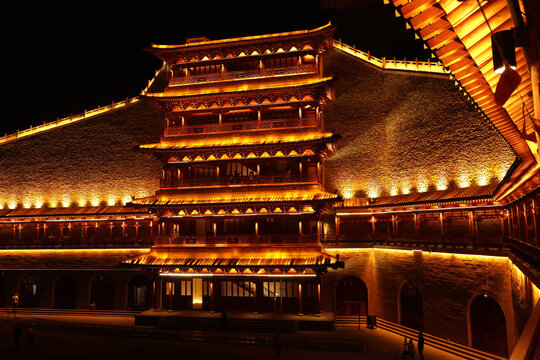 古城夜景