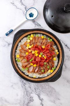 腊味双拼煲仔饭