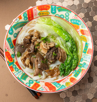 牛杂汤河粉