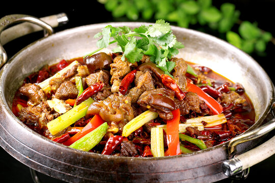 美味香辣干锅牛肉