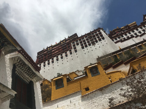 拉萨布达拉宫