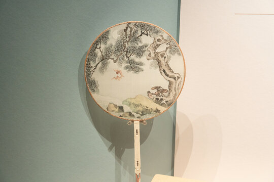 清代花卉山水团扇