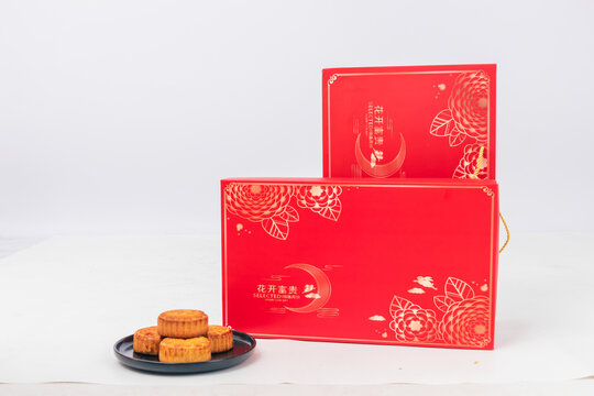 中式精美月饼礼盒展示