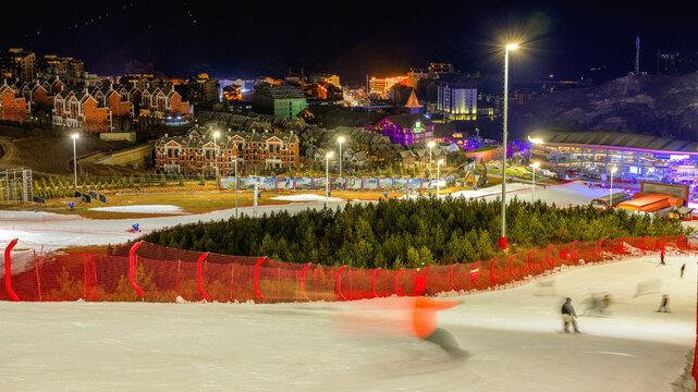 崇礼滑雪场夜景夜滑慢门拍摄