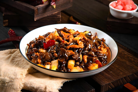 经典美味鱼香肉丝菜肴