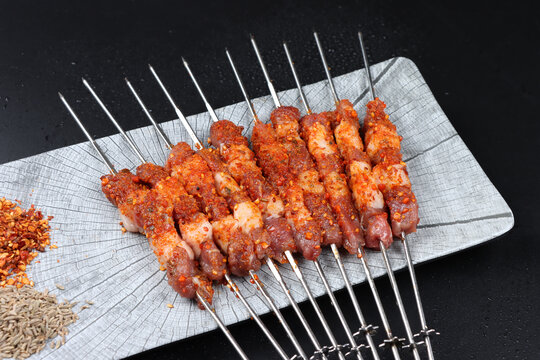 美味诱人的孜然辣椒羊肉串