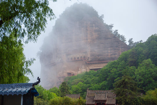 麦积山石窟