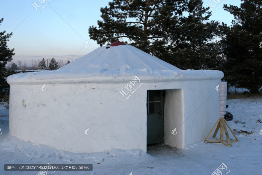 雪雕,蒙古包