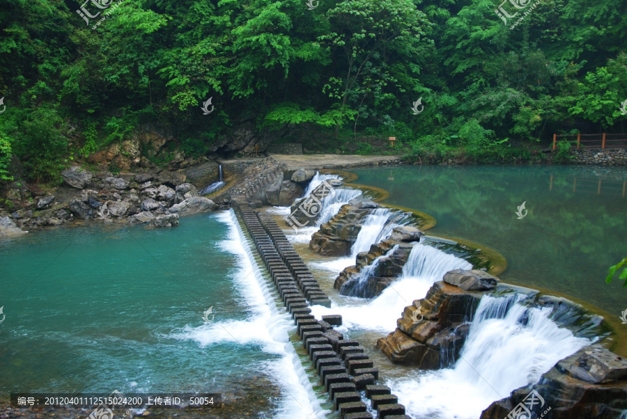 水坝