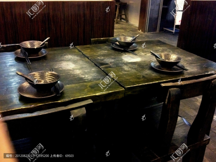 餐具餐桌