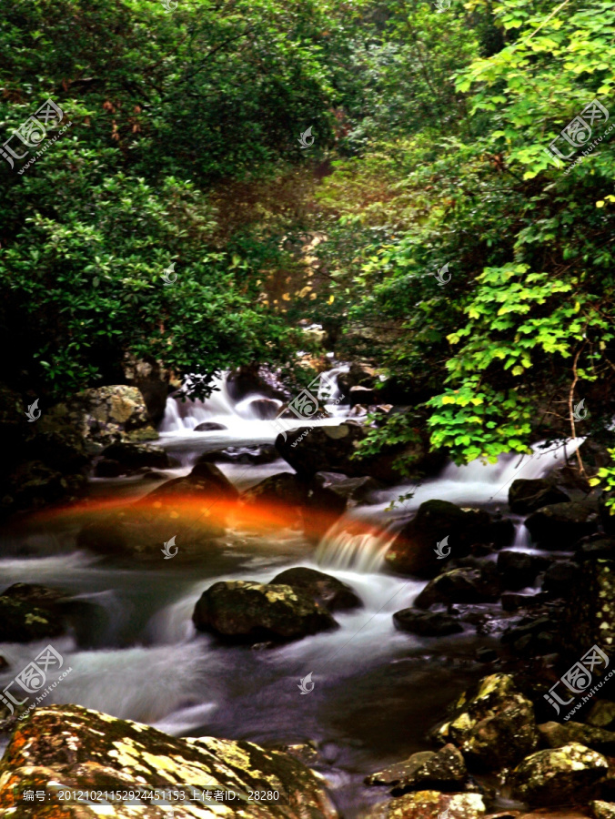 小溪水