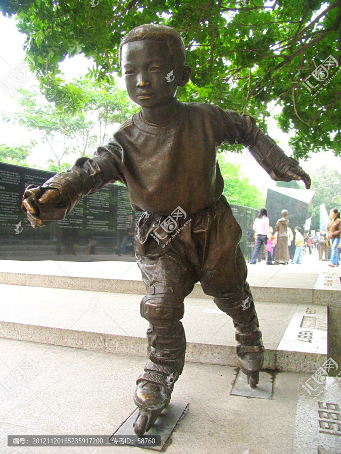 深圳人的一天雕塑,滑冰的小孩
