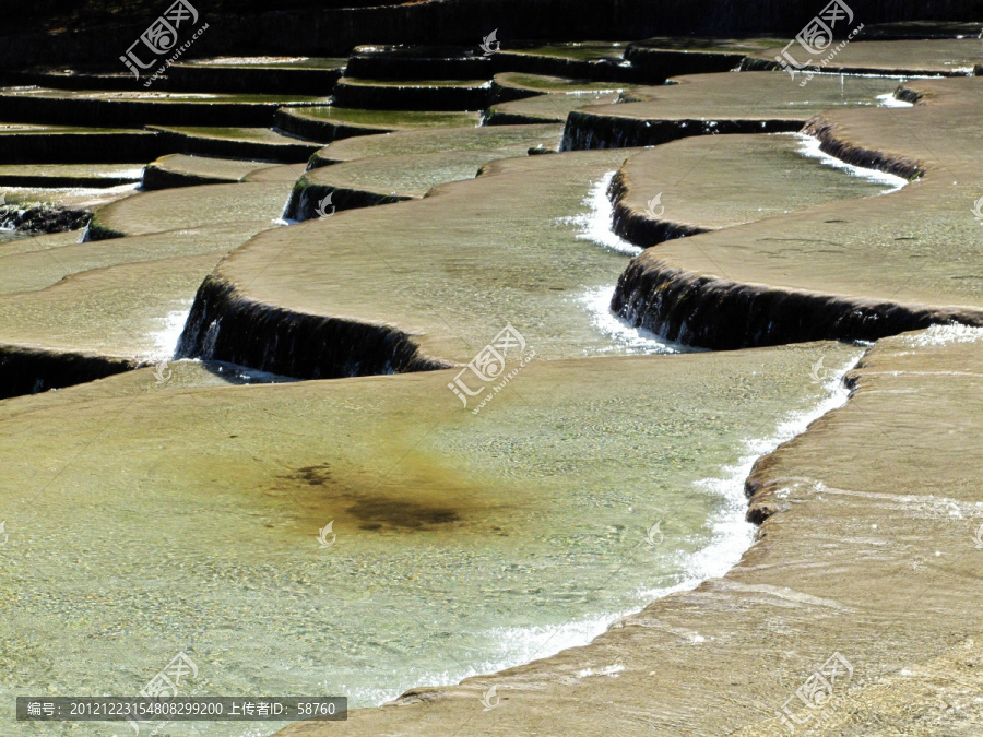 丽江蓝月谷风景区,钙化池