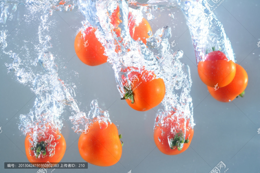 水中水果番茄