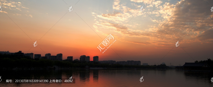 曲江南湖夕阳大景（宽幅）