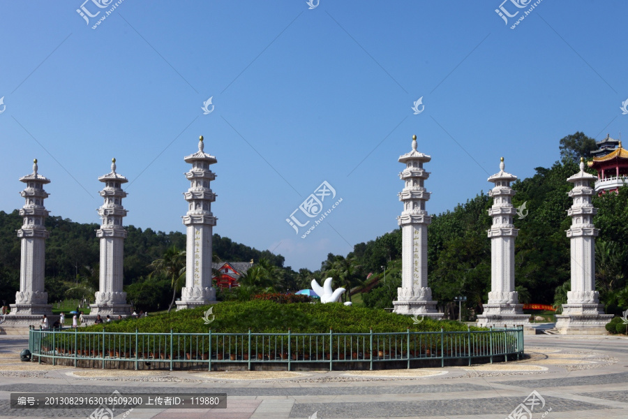 南山寺石柱