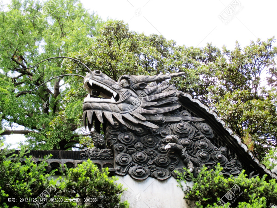 龙头雕塑